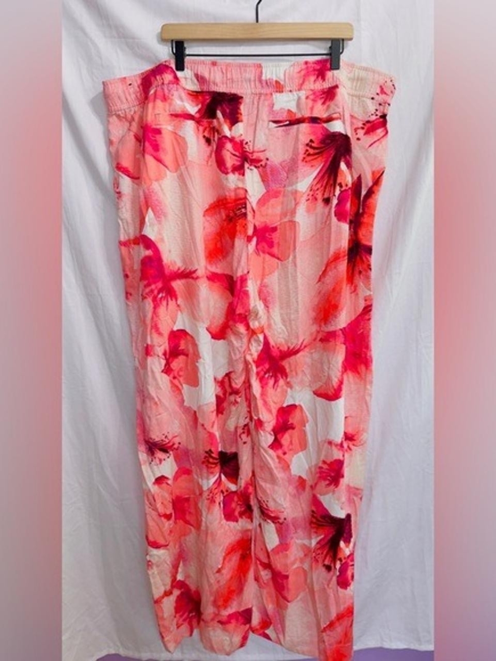 a.n.a Pink Floral Wide-Leg Palazzo Pants 2 Pockets GUC. OBO